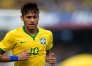 开云体育中国官网-迪马利亚独造三球闪耀全场，曼联4-1完胜里昂展露新赛季獠牙