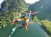 开云体育app-戈贝尔的关键时刻，当雄鹿带走北京队的战术密码