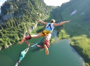 开云体育app-戈贝尔的关键时刻，当雄鹿带走北京队的战术密码