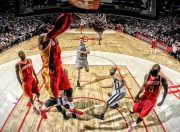 开云体育在线-从美加墨世界杯焦点战到上海队力克公牛，体育精神的全球共鸣