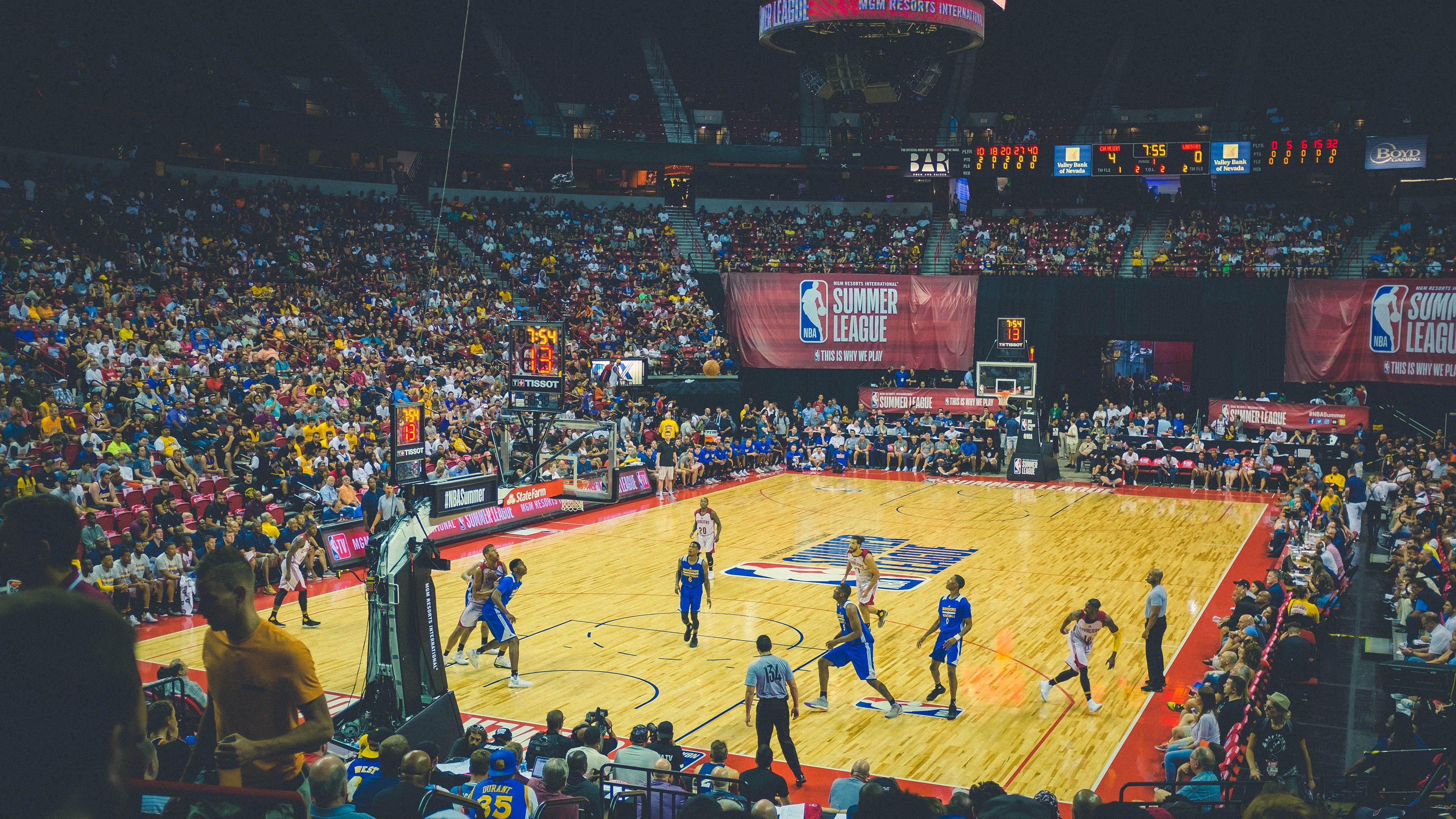 德罗赞末节封神!山西队鏖战篮网,加时鏖战见证东方坚韧
